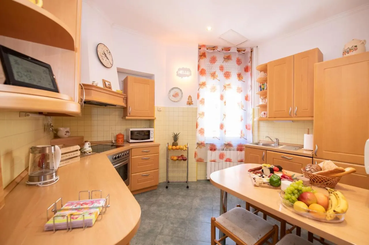 Apartment Opatija Slatina Beach 0*,